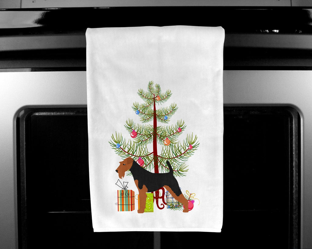 Airedale Terrier Merry Christmas Tree Kitchen Towel Set of 2 White Dish Towels Decorative Bathroom Hand towel for Hand, Face, Hair, Yoga, Tea, Dishcloth, 19 X 28", White