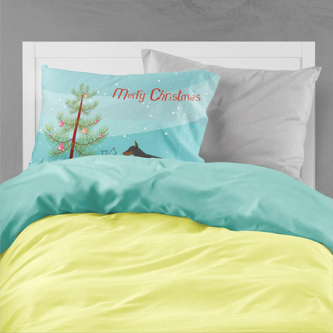 Doberman Pinscher Merry Christmas Tree Standard Pillowcase Lightweight Super Soft Easy Care Decorative Artwork Pillowcase, Standard