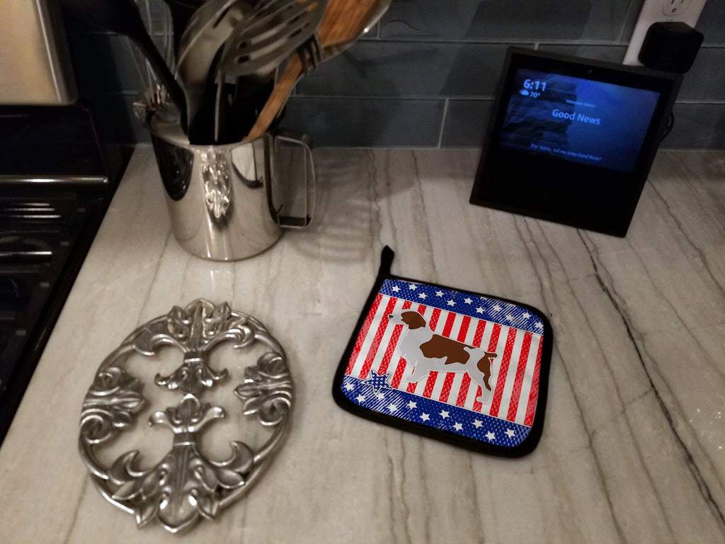 USA Patriotic Welsh Springer Spaniel Pot Holder Set of 2 Heat Resistant Quilted Hot Pads 7.5 x 7.5 Inch, Insulated Kitchen Trivets for Cooking & Baking