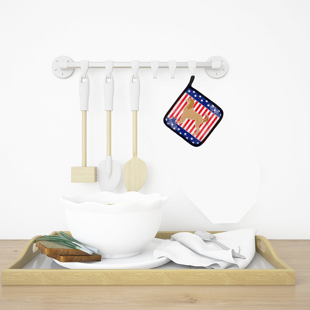 USA Patriotic Afghan Hound Pot Holder Set of 2 Heat Resistant Quilted Hot Pads 7.5 x 7.5 Inch, Insulated Kitchen Trivets for Cooking & Baking