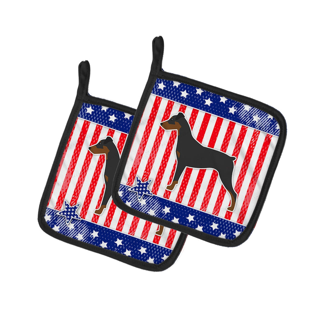 USA Patriotic German Pinscher Pot Holder Set of 2 Heat Resistant Quilted Hot Pads 7.5 x 7.5 Inch, Insulated Kitchen Trivets for Cooking & Baking