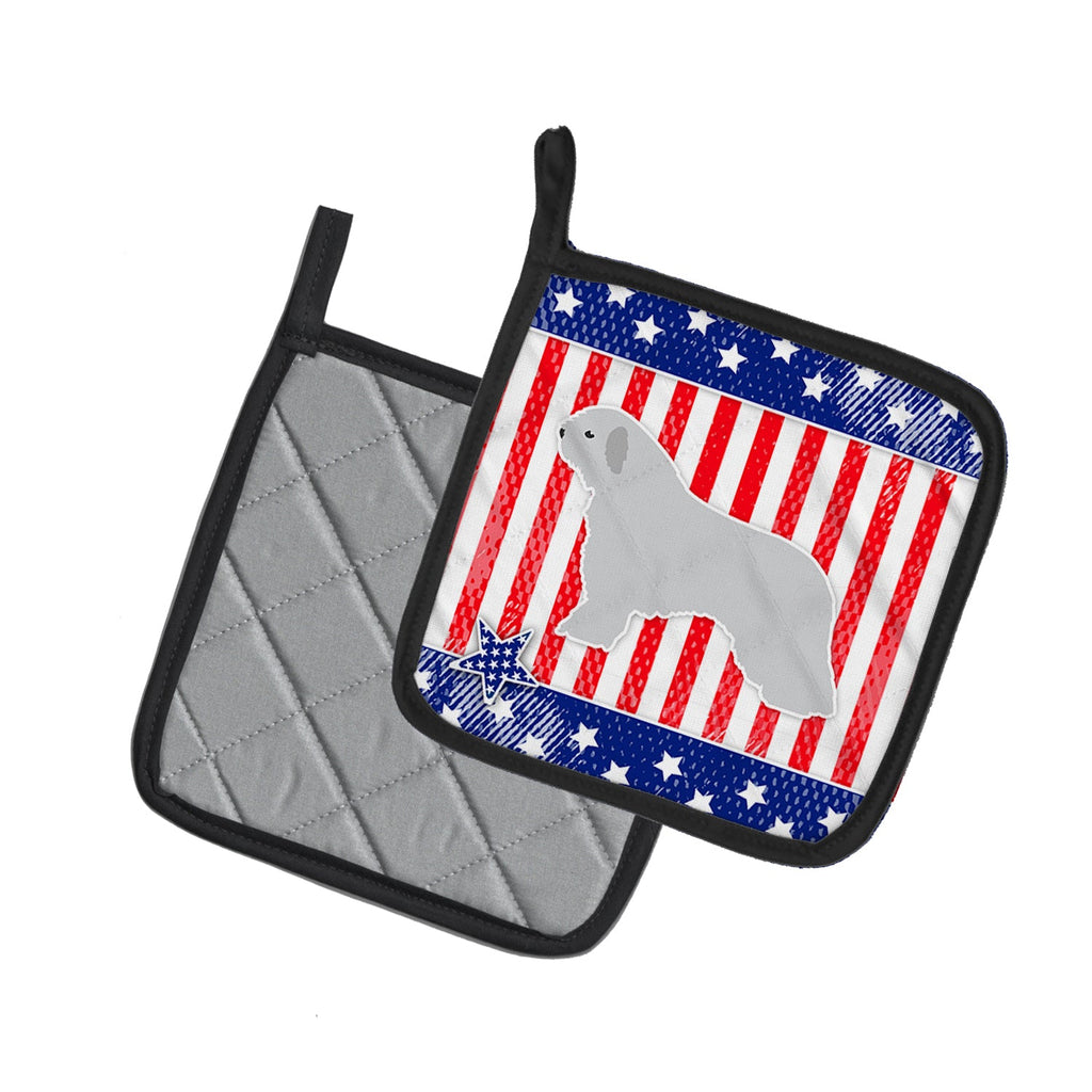 USA Patriotic Spanish Water Dog Pot Holder Set of 2 Heat Resistant Quilted Hot Pads 7.5 x 7.5 Inch, Insulated Kitchen Trivets for Cooking & Baking