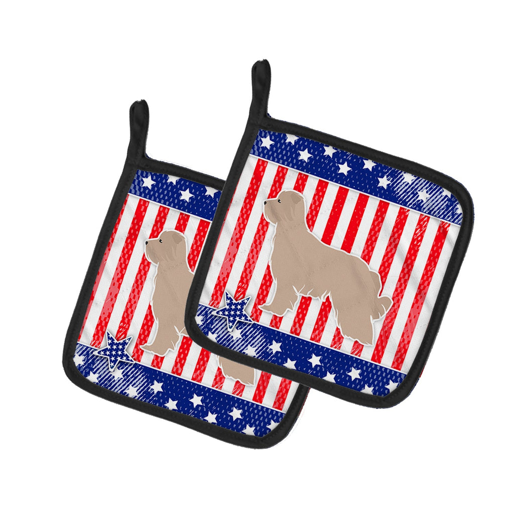 USA Patriotic Pyrenean Shepherd Pot Holder Set of 2 Heat Resistant Quilted Hot Pads 7.5 x 7.5 Inch, Insulated Kitchen Trivets for Cooking & Baking