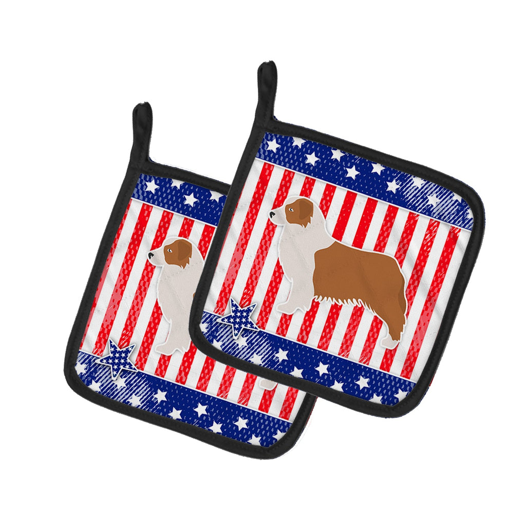 USA Patriotic Australian Shepherd Dog Pot Holder Set of 2 Heat Resistant Quilted Hot Pads 7.5 x 7.5 Inch, Insulated Kitchen Trivets for Cooking & Baking
