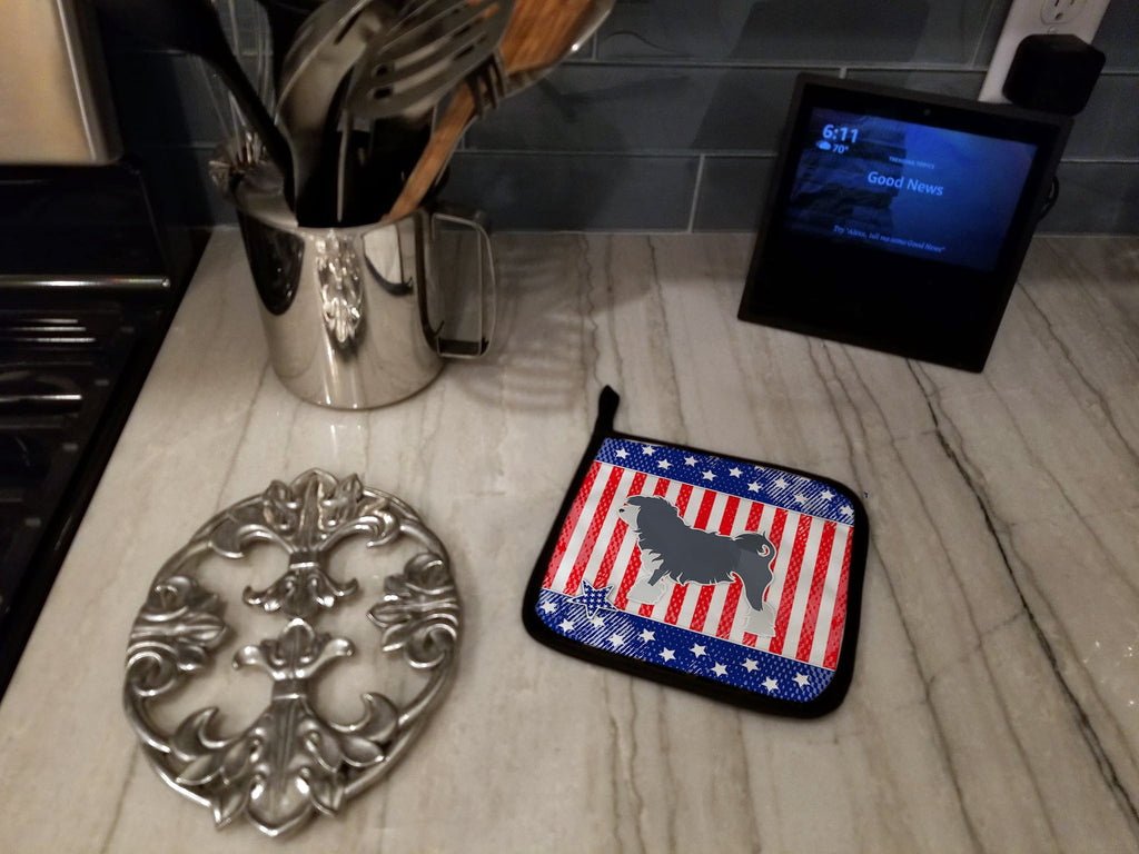 USA Patriotic Lowchen Pot Holder Set of 2 Heat Resistant Quilted Hot Pads 7.5 x 7.5 Inch, Insulated Kitchen Trivets for Cooking & Baking