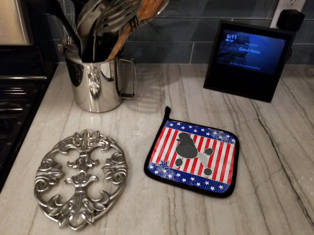 USA Patriotic Poodle Pot Holder Set of 2 Heat Resistant Quilted Hot Pads 7.5 x 7.5 Inch, Insulated Kitchen Trivets for Cooking & Baking