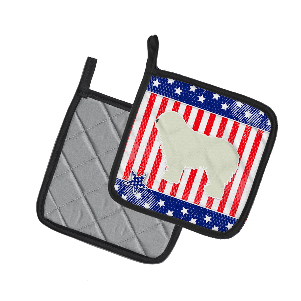USA Patriotic Komondor Pot Holder Set of 2 Heat Resistant Quilted Hot Pads 7.5 x 7.5 Inch, Insulated Kitchen Trivets for Cooking & Baking