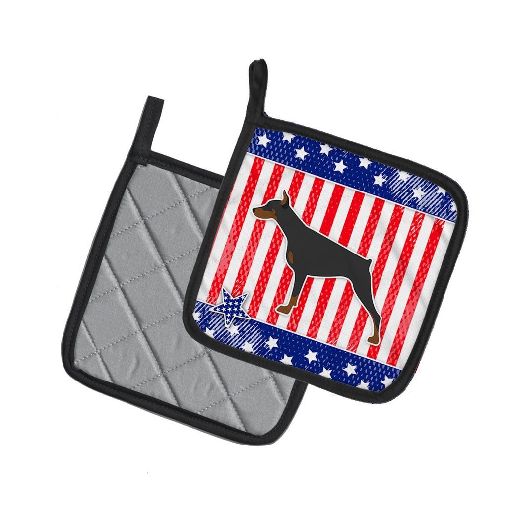 USA Patriotic Doberman Pinscher Pot Holder Set of 2 Heat Resistant Quilted Hot Pads 7.5 x 7.5 Inch, Insulated Kitchen Trivets for Cooking & Baking