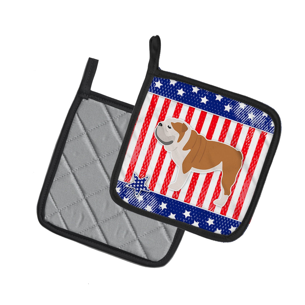 USA Patriotic English Bulldog Pot Holder Set of 2 Heat Resistant Quilted Hot Pads 7.5 x 7.5 Inch, Insulated Kitchen Trivets for Cooking & Baking