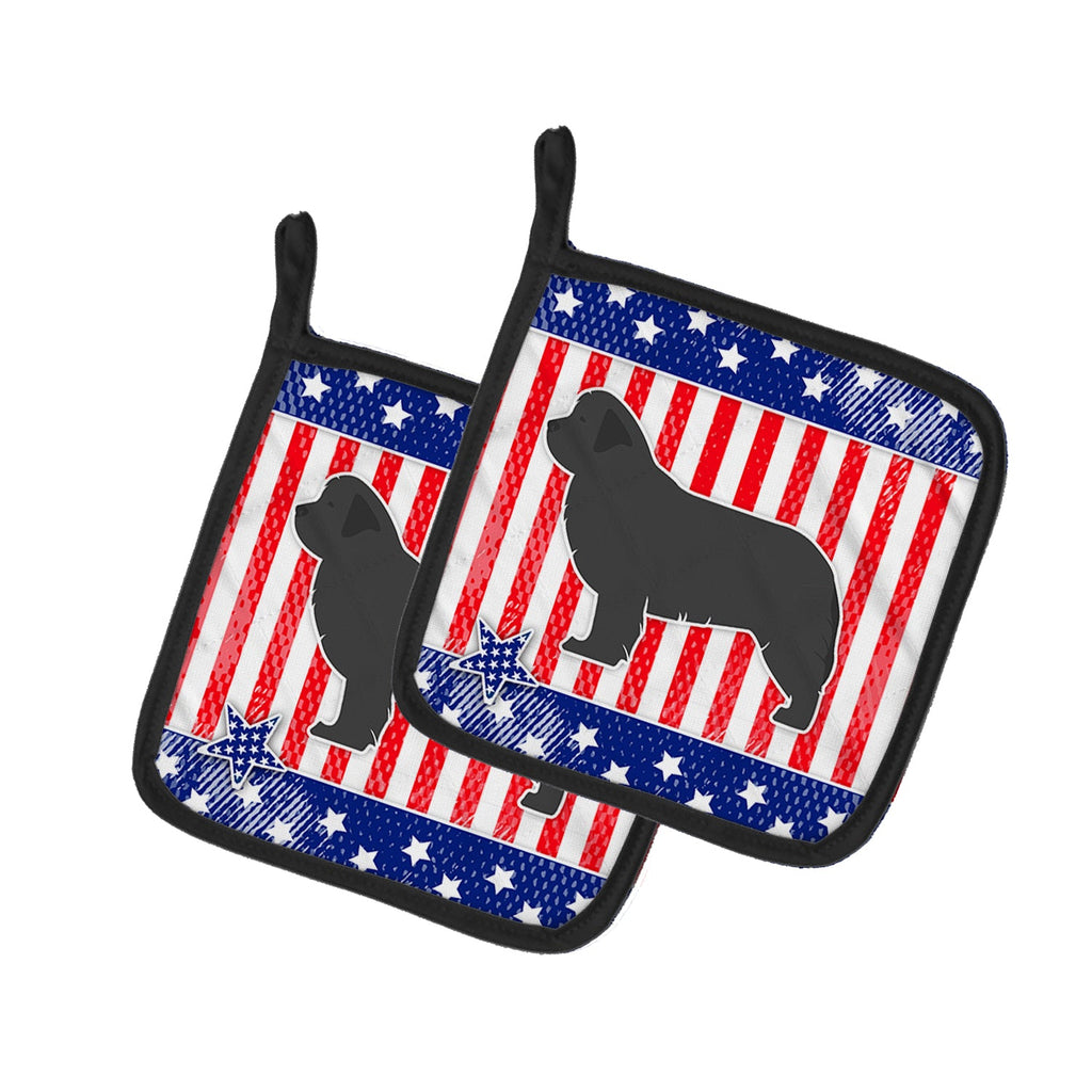USA Patriotic Newfoundland Pot Holder Set of 2 Heat Resistant Quilted Hot Pads 7.5 x 7.5 Inch, Insulated Kitchen Trivets for Cooking & Baking