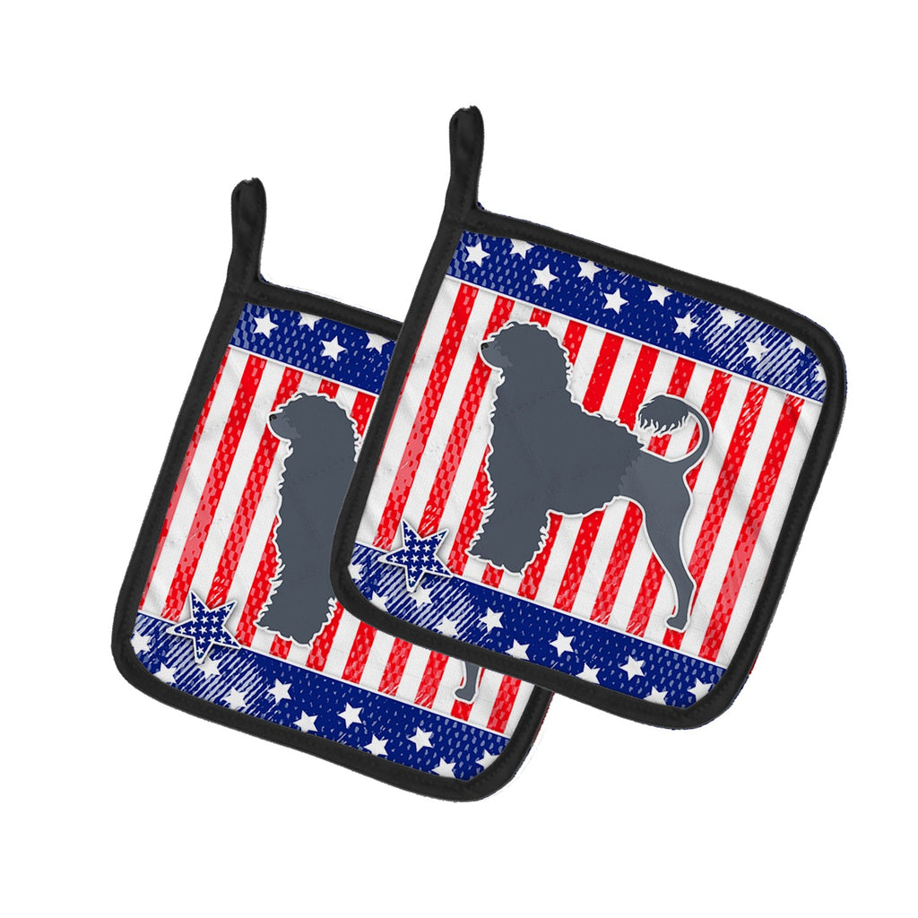 USA Patriotic Portuguese Water Dog Pot Holder Set of 2 Heat Resistant Quilted Hot Pads 7.5 x 7.5 Inch, Insulated Kitchen Trivets for Cooking & Baking