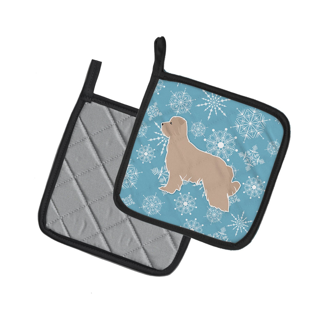 Winter Snowflake Pyrenean Shepherd Pot Holder Set of 2 Heat Resistant Quilted Hot Pads 7.5 x 7.5 Inch, Insulated Kitchen Trivets for Cooking & Baking