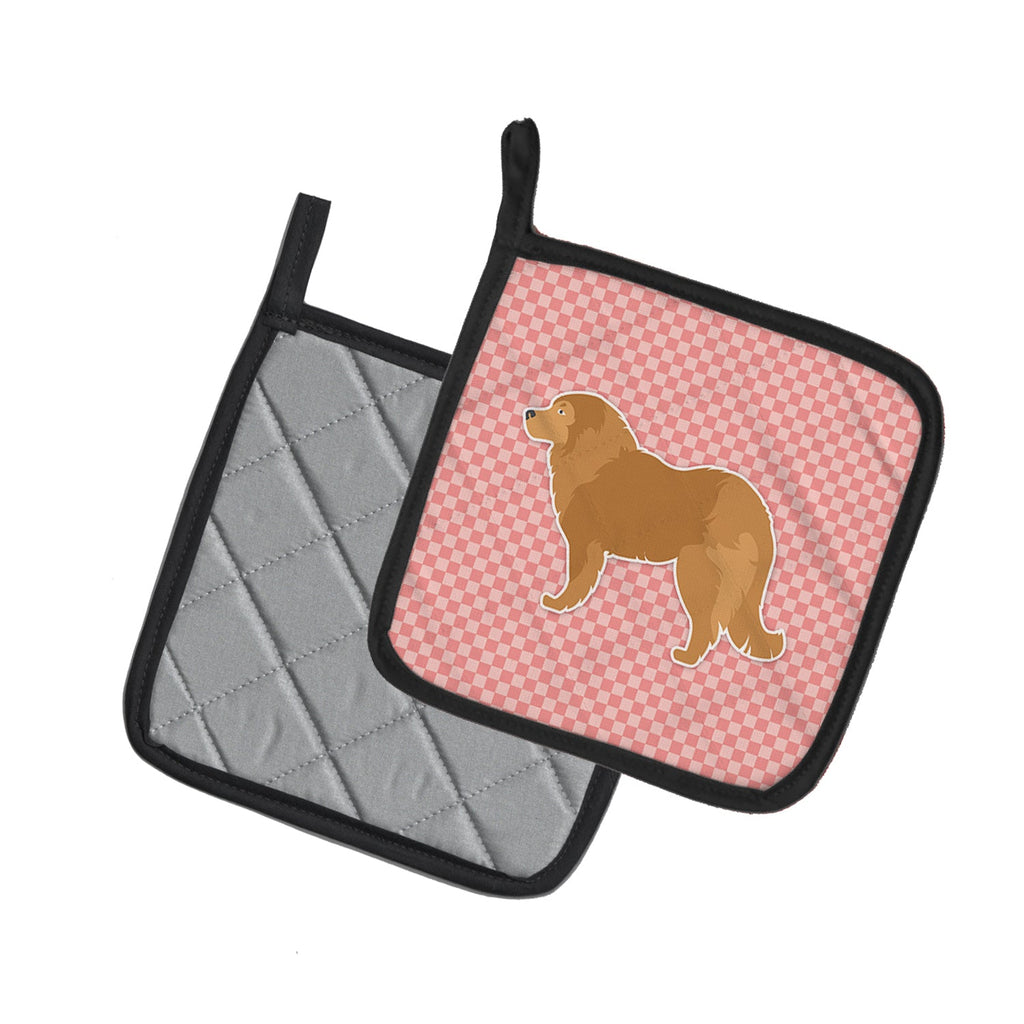 Caucasian Shepherd Dog Checkerboard Pink Pot Holder Set of 2 Heat Resistant Quilted Hot Pads 7.5 x 7.5 Inch, Insulated Kitchen Trivets for Cooking & Baking