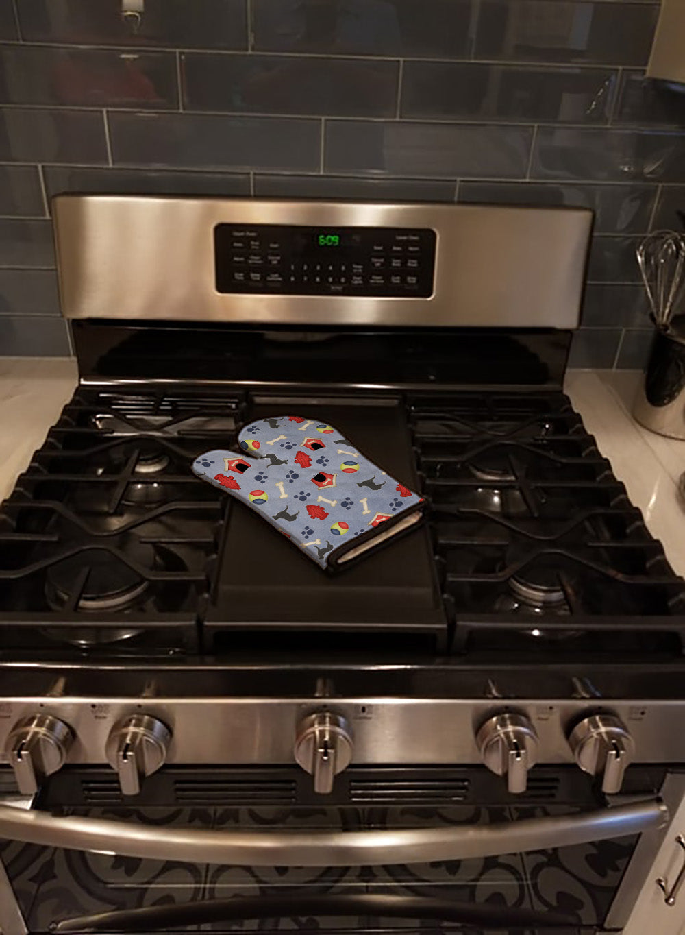 Croatian Sheepdog Dog House Collection Oven Mitt Heat Resistant Thick Oven Mitt for Hot Pans and Oven, Kitchen Mitt Protect Hands, Cooking Baking Glove