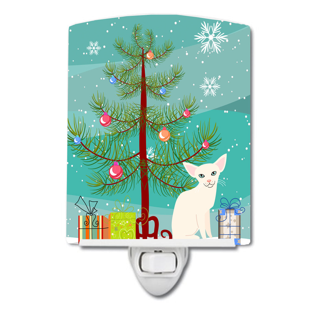 Foreign White Cat Merry Christmas Tree Ceramic Night Light Compact, UL-Certified, Ideal for Bedroom, Bathroom, Nursery, Hallway, Kitchen, 6x4x3, Multicolor