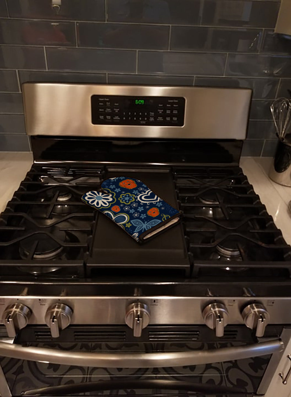 Blue Flowers Longhair Red Dachshund Oven Mitt Heat Resistant Thick Oven Mitt for Hot Pans and Oven, Kitchen Mitt Protect Hands, Cooking Baking Glove