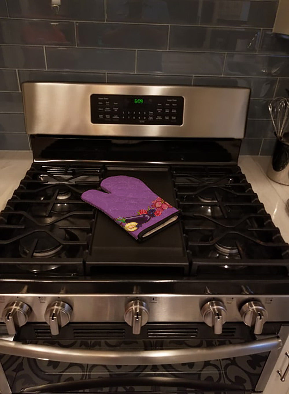 Fruits and Vegetables in Purple Oven Mitt Heat Resistant Thick Oven Mitt for Hot Pans and Oven, Kitchen Mitt Protect Hands, Cooking Baking Glove