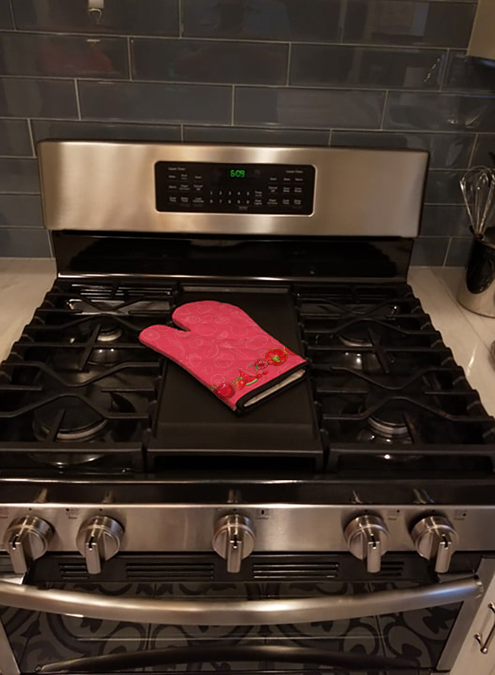 Fruits and Vegetables in Red Oven Mitt Heat Resistant Thick Oven Mitt for Hot Pans and Oven, Kitchen Mitt Protect Hands, Cooking Baking Glove