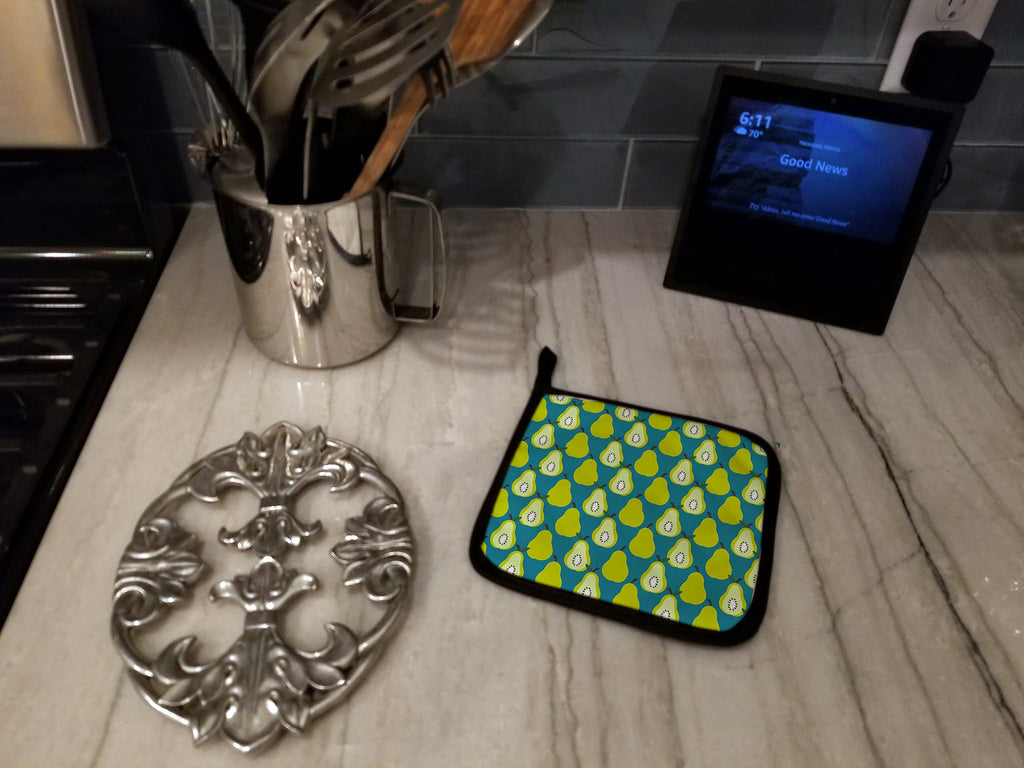 Pears on Green Pot Holder Set of 2 Heat Resistant Quilted Hot Pads 7.5 x 7.5 Inch, Insulated Kitchen Trivets for Cooking & Baking