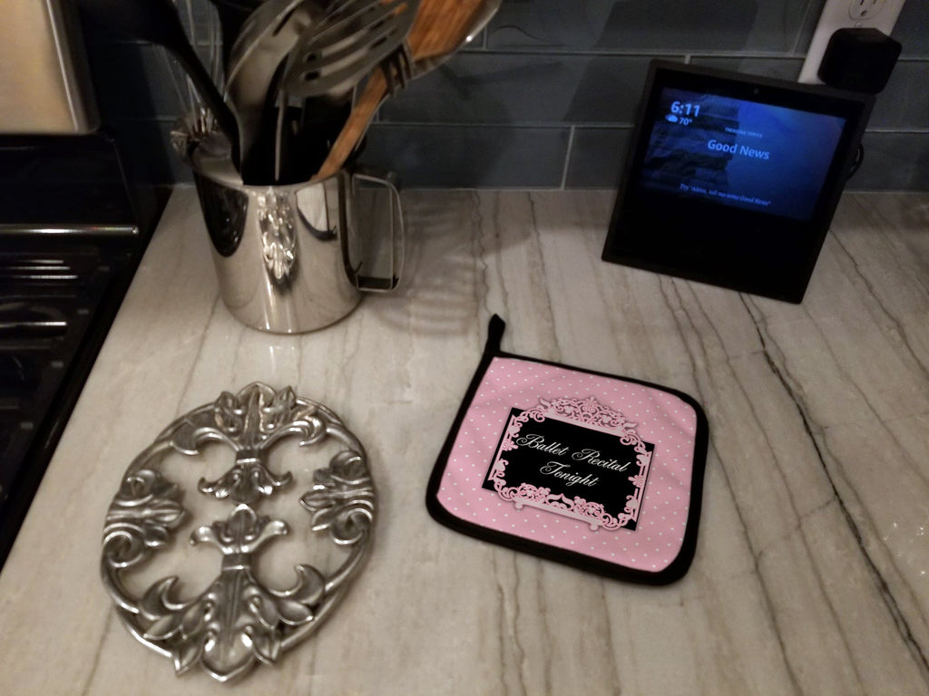Ballerina Ballet Recital Tonight Pot Holder Set of 2 Heat Resistant Quilted Hot Pads 7.5 x 7.5 Inch, Insulated Kitchen Trivets for Cooking & Baking