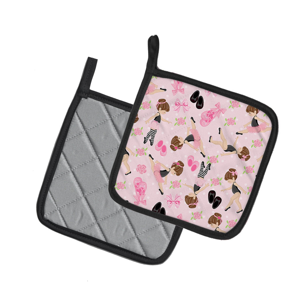 Ballerinas and Roses Pot Holder Set of 2 Heat Resistant Quilted Hot Pads 7.5 x 7.5 Inch, Insulated Kitchen Trivets for Cooking & Baking