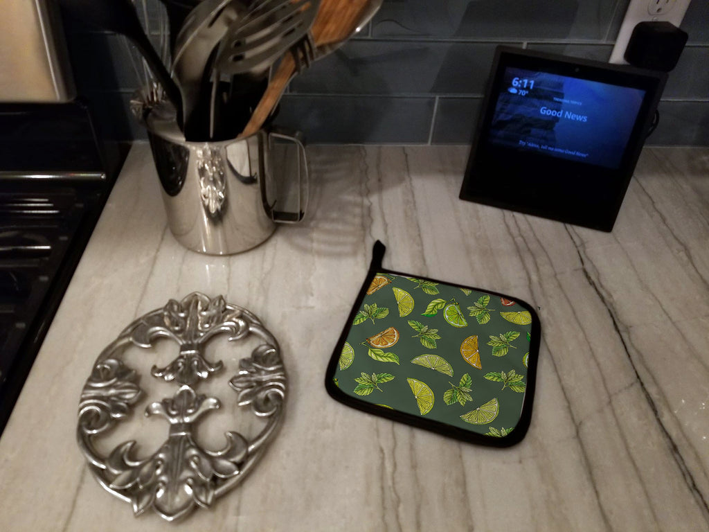 Lemons, Limes and Oranges Pot Holder Set of 2 Heat Resistant Quilted Hot Pads 7.5 x 7.5 Inch, Insulated Kitchen Trivets for Cooking & Baking