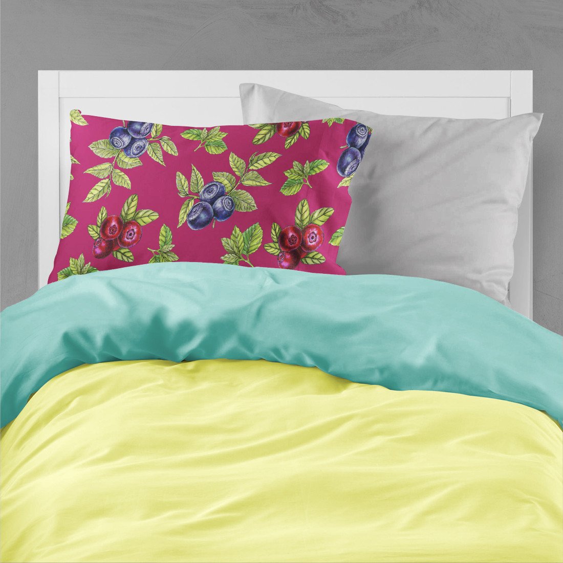 Berries Standard Pillowcase Lightweight Super Soft Easy Care Decorative Artwork Pillowcase, Standard