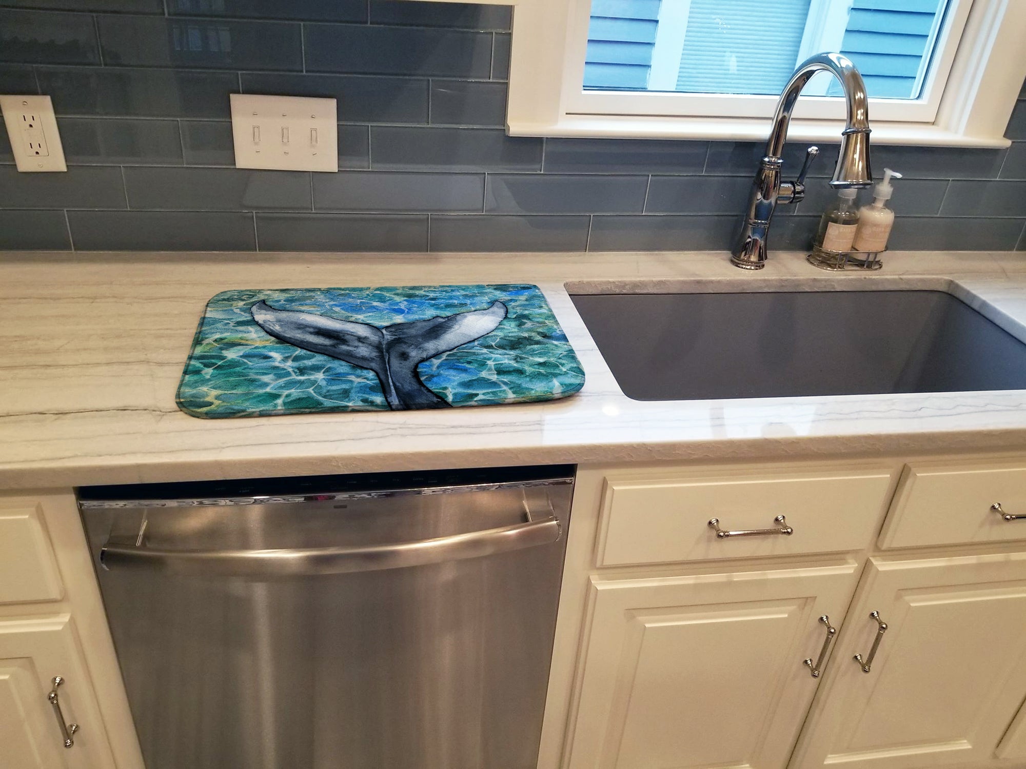 Whale Tail Dish Drying Mat Absorbent Dish Drying Mat Pad for Kitchen Counter Dish Drainer Mat for Countertop, 14 x 21", Multicolor