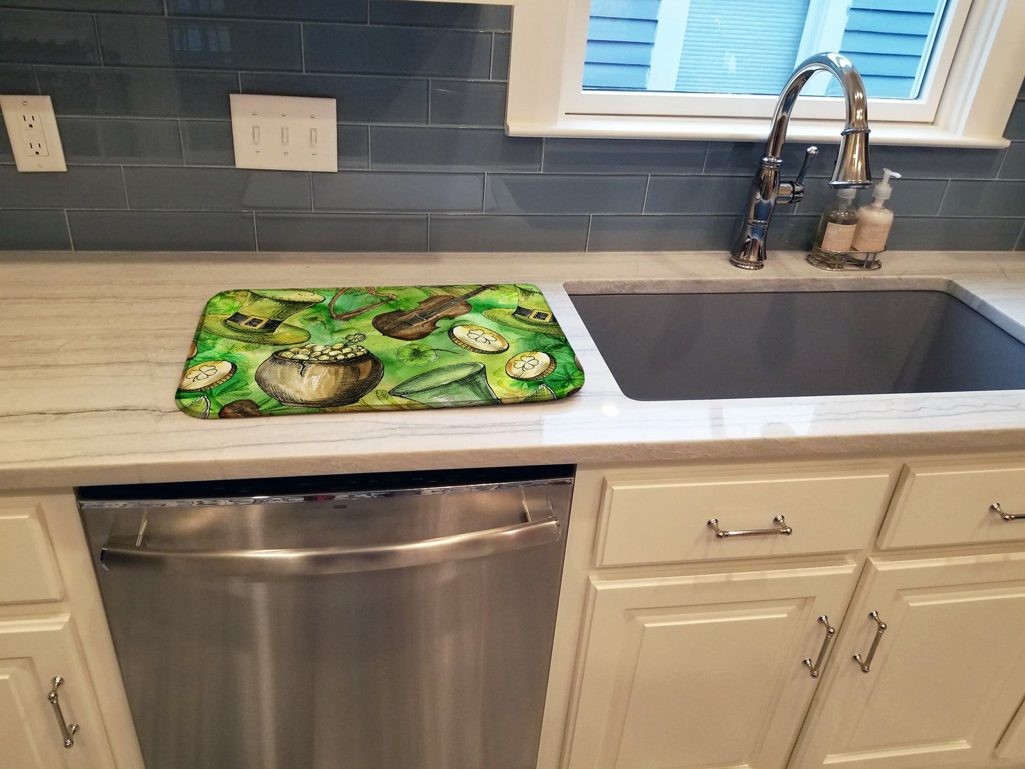 Luck of the Irish Dish Drying Mat Absorbent Dish Drying Mat Pad for Kitchen Counter Dish Drainer Mat for Countertop, 14 x 21", Multicolor