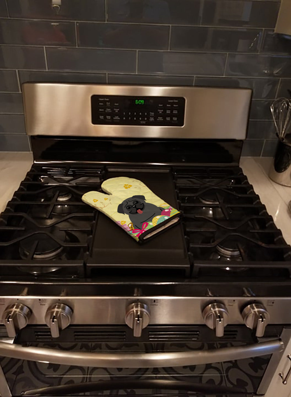 Easter Eggs Pug Black Oven Mitt Heat Resistant Thick Oven Mitt for Hot Pans and Oven, Kitchen Mitt Protect Hands, Cooking Baking Glove
