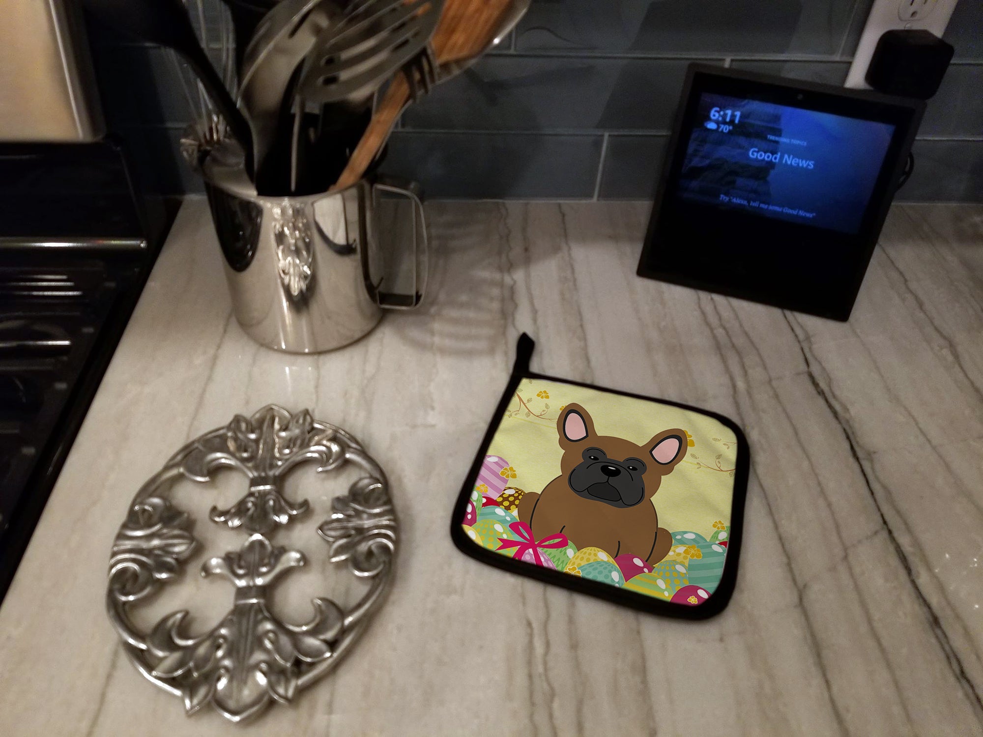 Easter Eggs French Bulldog Brown Pot Holder Set of 2 Heat Resistant Quilted Hot Pads 7.5 x 7.5 Inch, Insulated Kitchen Trivets for Cooking & Baking