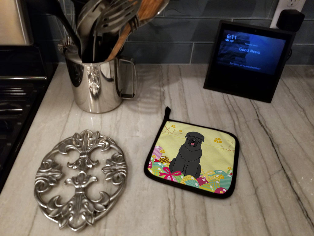Easter Eggs Black Russian Terrier Pot Holder Set of 2 Heat Resistant Quilted Hot Pads 7.5 x 7.5 Inch, Insulated Kitchen Trivets for Cooking & Baking