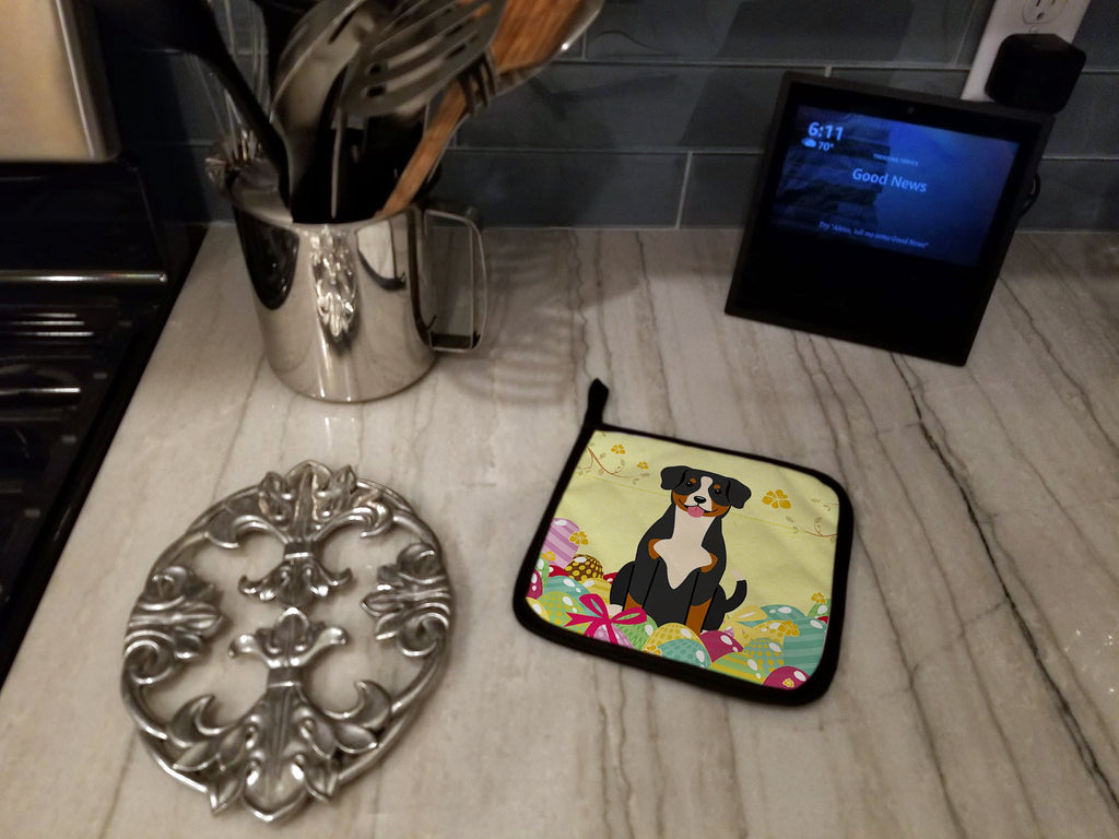 Easter Eggs Entlebucher Pot Holder Set of 2 Heat Resistant Quilted Hot Pads 7.5 x 7.5 Inch, Insulated Kitchen Trivets for Cooking & Baking