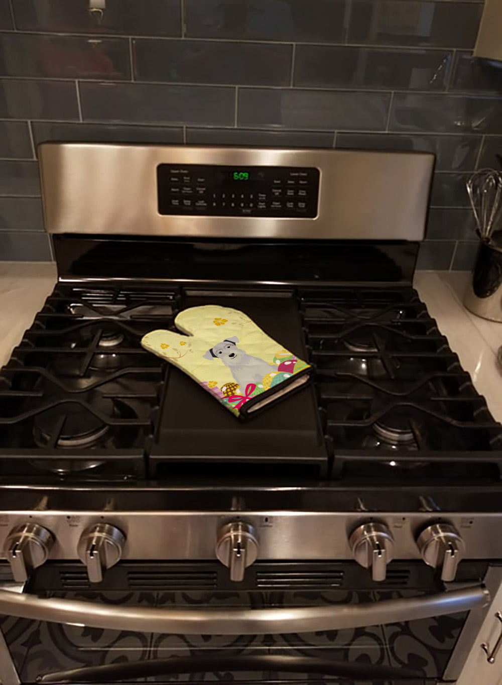 Easter Eggs Miniature Schnauzer White Oven Mitt Heat Resistant Thick Oven Mitt for Hot Pans and Oven, Kitchen Mitt Protect Hands, Cooking Baking Glove