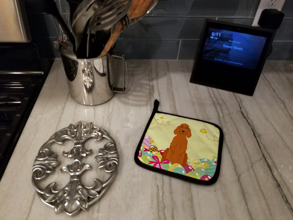 Easter Eggs Irish Setter Pot Holder Set of 2 Heat Resistant Quilted Hot Pads 7.5 x 7.5 Inch, Insulated Kitchen Trivets for Cooking & Baking