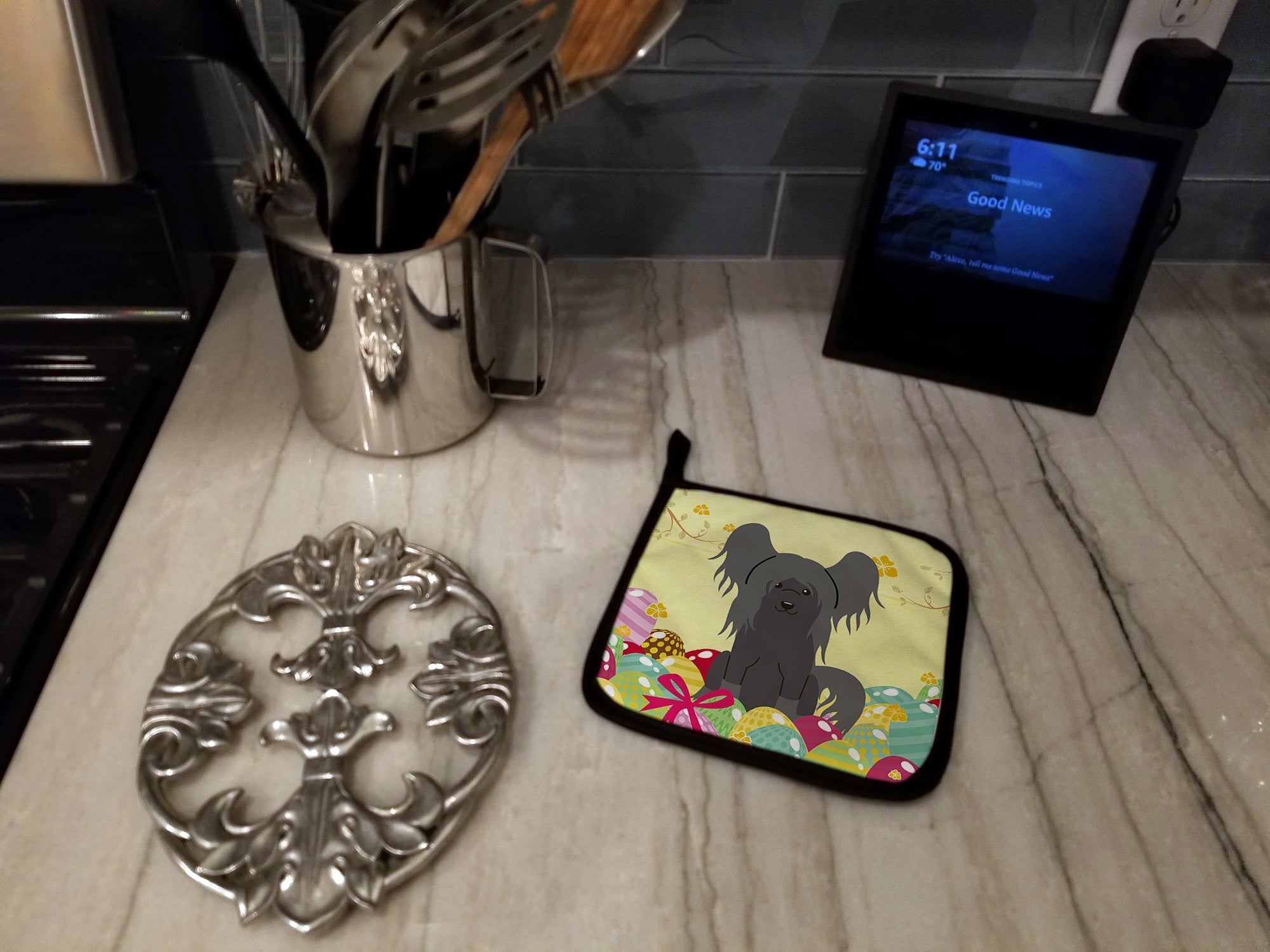 Easter Eggs Chinese Crested Black Pot Holder Set of 2 Heat Resistant Quilted Hot Pads 7.5 x 7.5 Inch, Insulated Kitchen Trivets for Cooking & Baking