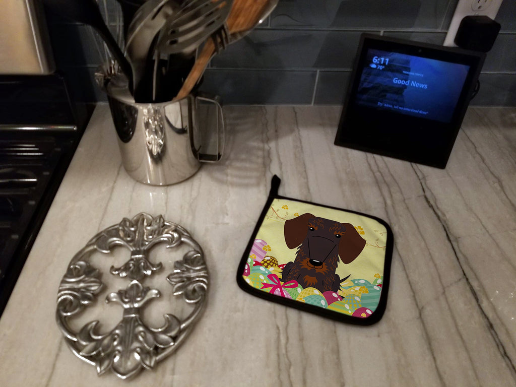 Easter Eggs Wire Haired Dachshund Chocolate Pot Holder Set of 2 Heat Resistant Quilted Hot Pads 7.5 x 7.5 Inch, Insulated Kitchen Trivets for Cooking & Baking