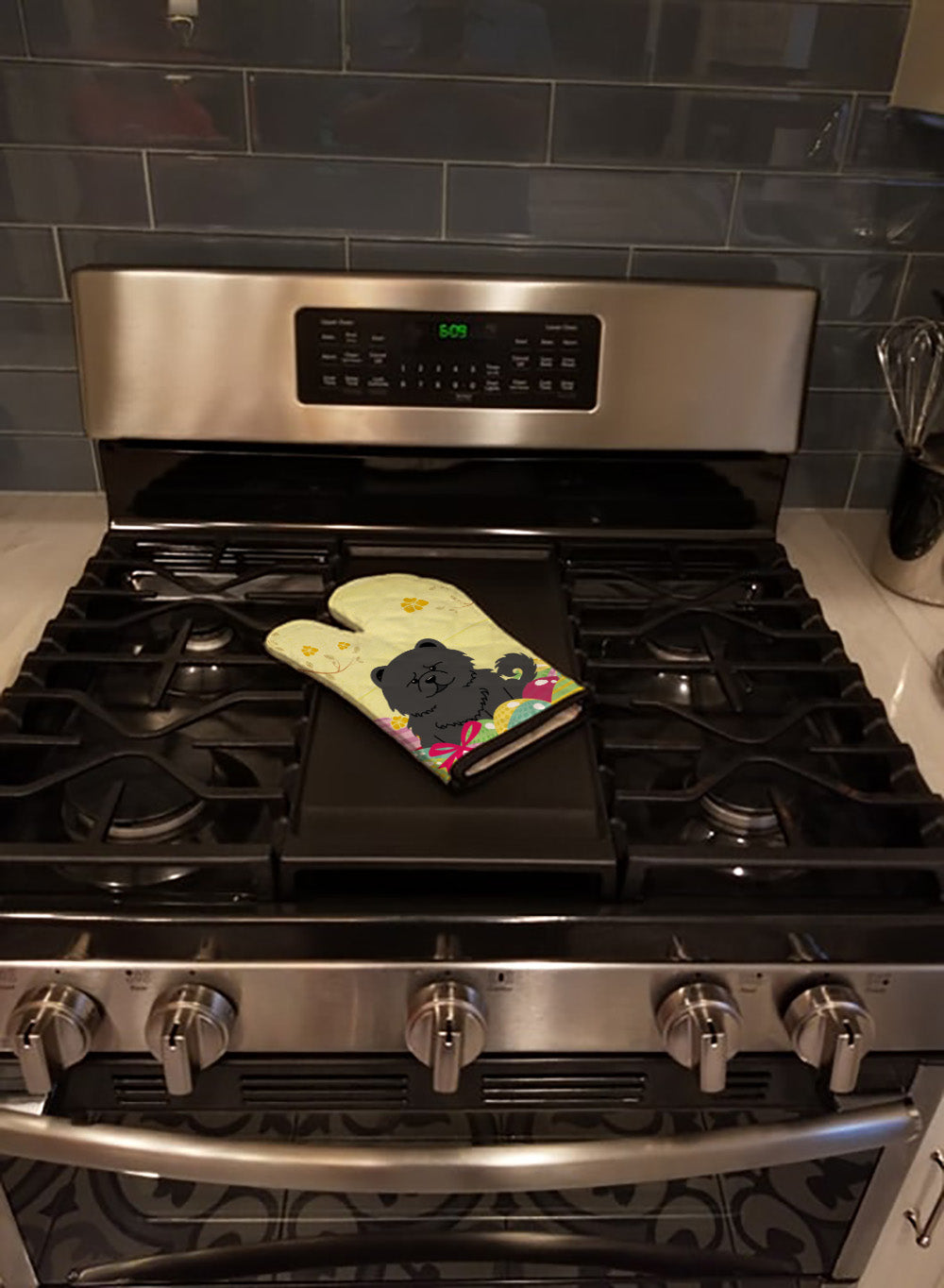 Easter Eggs Chow Chow Black Oven Mitt Heat Resistant Thick Oven Mitt for Hot Pans and Oven, Kitchen Mitt Protect Hands, Cooking Baking Glove
