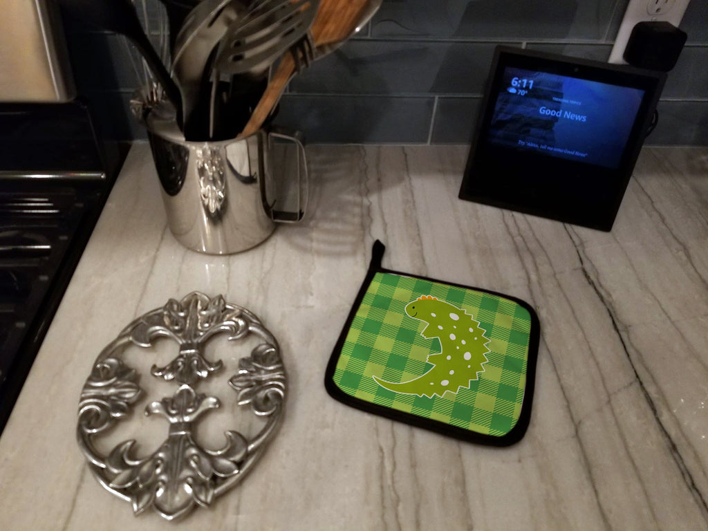 Lizard on Plaid Pot Holder Set of 2 Heat Resistant Quilted Hot Pads 7.5 x 7.5 Inch, Insulated Kitchen Trivets for Cooking & Baking