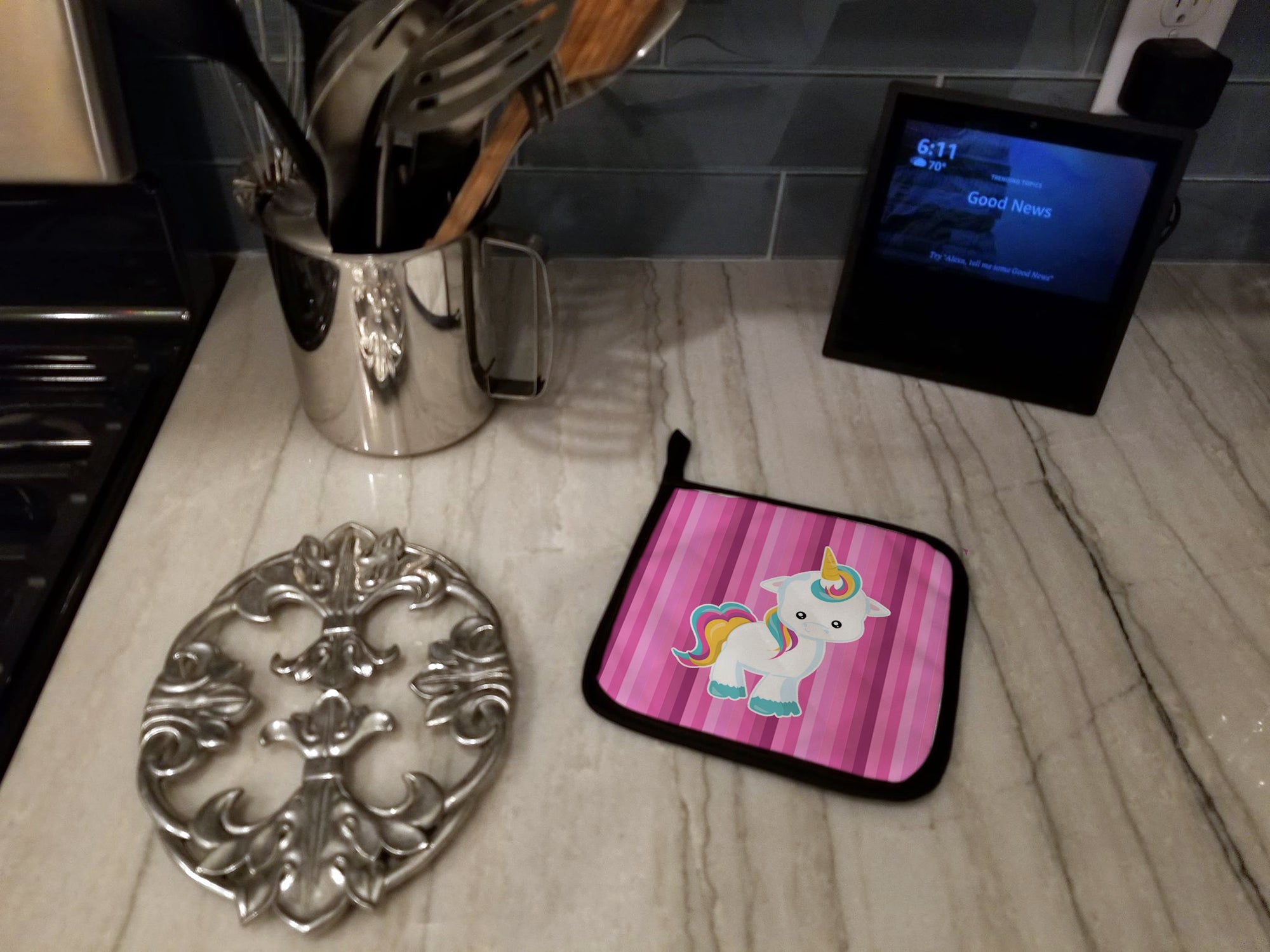 Pink Stripes Unicorn Pot Holder Set of 2 Heat Resistant Quilted Hot Pads 7.5 x 7.5 Inch, Insulated Kitchen Trivets for Cooking & Baking