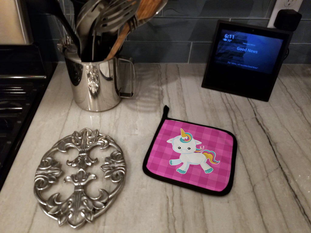 Pink Plaid Unicorn Pot Holder Set of 2 Heat Resistant Quilted Hot Pads 7.5 x 7.5 Inch, Insulated Kitchen Trivets for Cooking & Baking