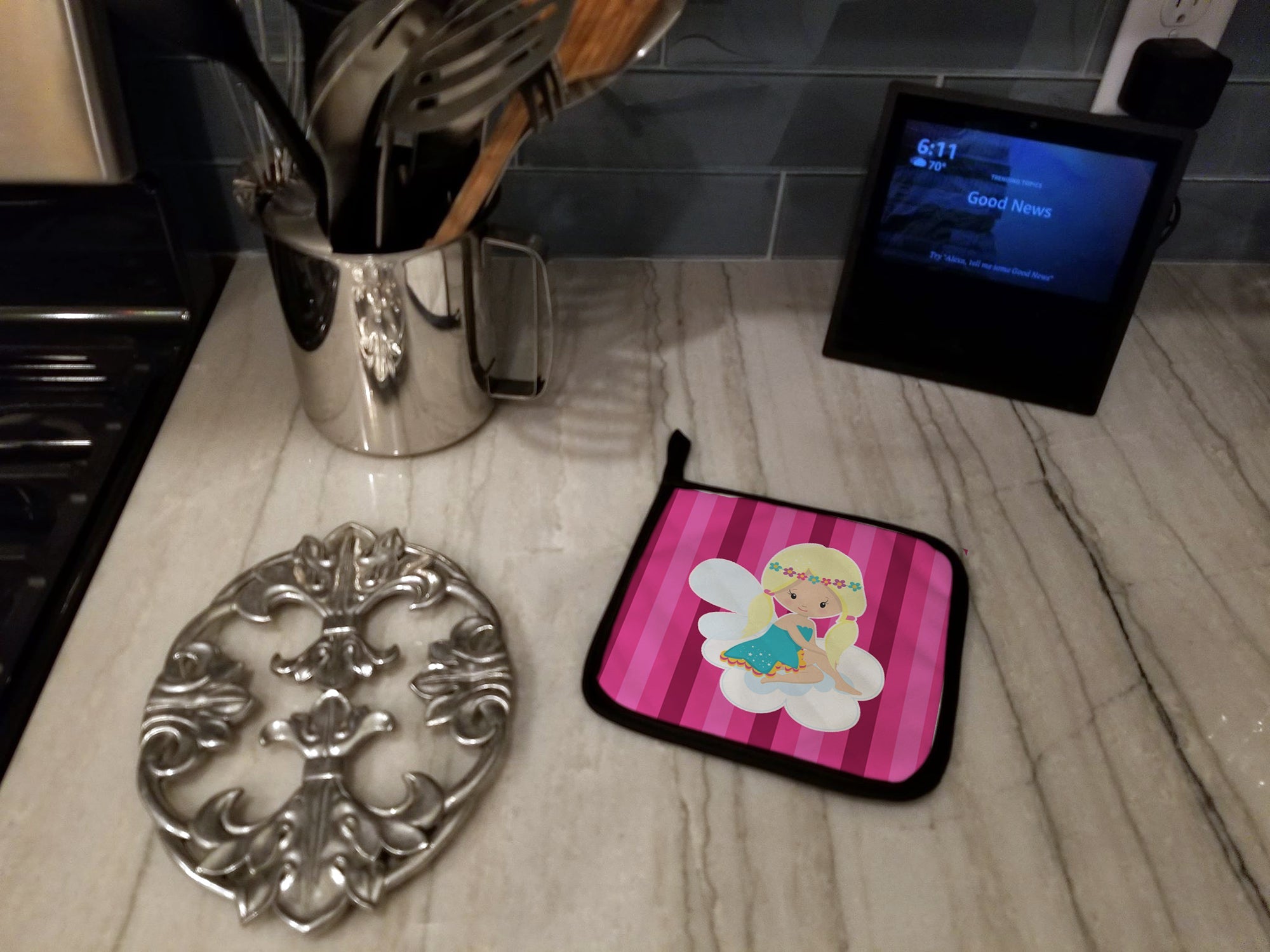 Blonde Fairy Pot Holder Set of 2 Heat Resistant Quilted Hot Pads 7.5 x 7.5 Inch, Insulated Kitchen Trivets for Cooking & Baking