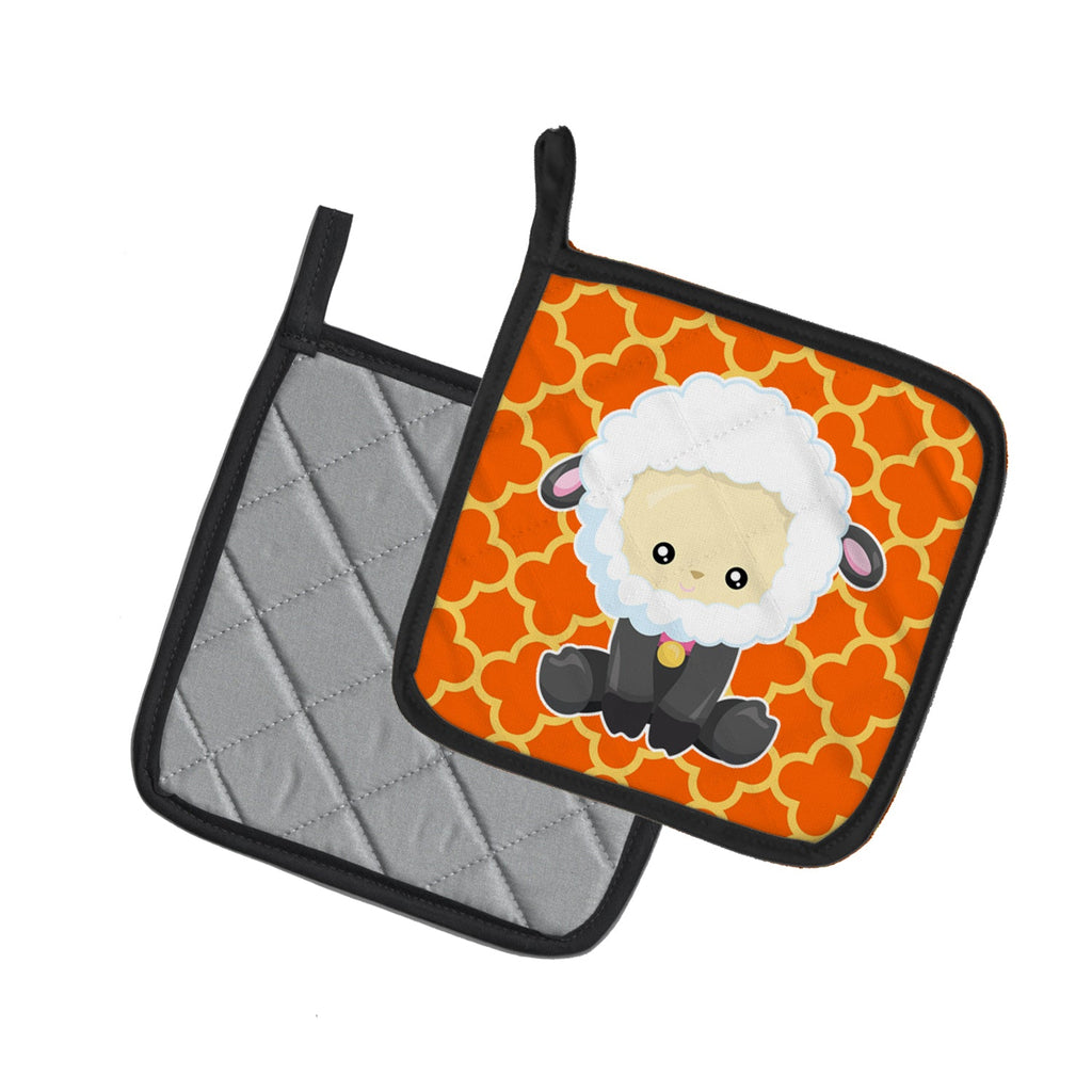 Sheep on Orange Quatrafoil Pot Holder Set of 2 Heat Resistant Quilted Hot Pads 7.5 x 7.5 Inch, Insulated Kitchen Trivets for Cooking & Baking