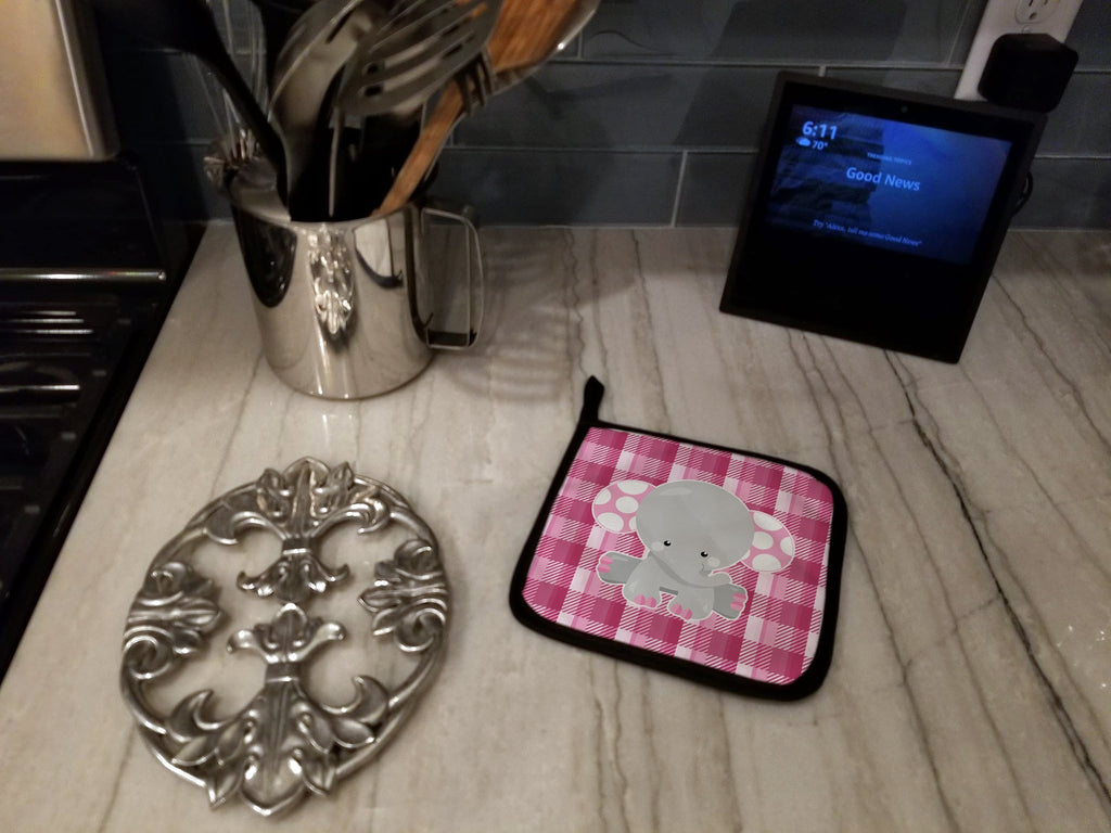 Elephant Pink Gingham Pot Holder Set of 2 Heat Resistant Quilted Hot Pads 7.5 x 7.5 Inch, Insulated Kitchen Trivets for Cooking & Baking