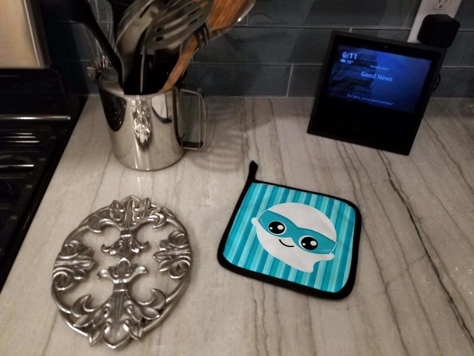 Halloween Ghost Superhero Pot Holder Set of 2 Heat Resistant Quilted Hot Pads 7.5 x 7.5 Inch, Insulated Kitchen Trivets for Cooking & Baking
