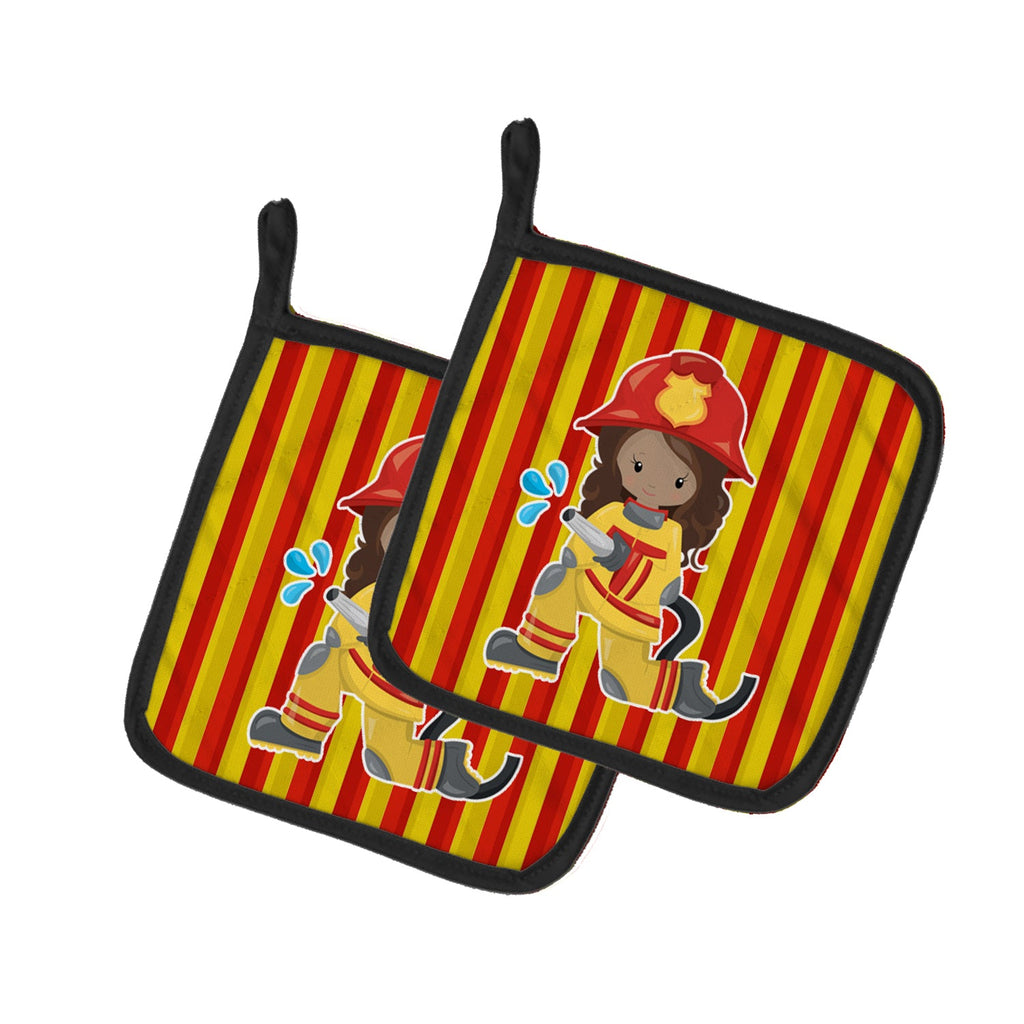 Fireman Girl Pot Holder Set of 2 Heat Resistant Quilted Hot Pads 7.5 x 7.5 Inch, Insulated Kitchen Trivets for Cooking & Baking