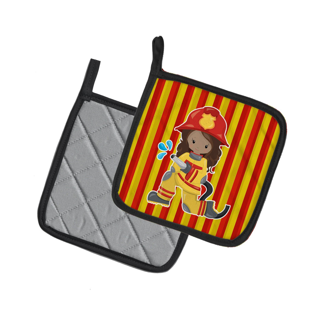 Fireman Girl Pot Holder Set of 2 Heat Resistant Quilted Hot Pads 7.5 x 7.5 Inch, Insulated Kitchen Trivets for Cooking & Baking