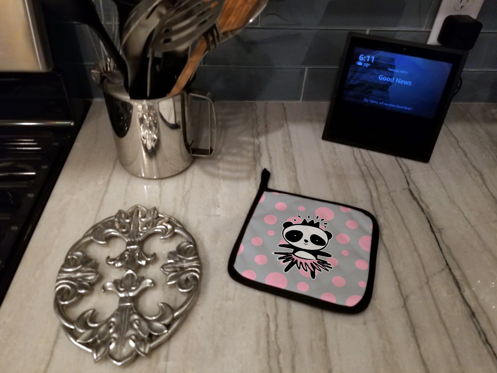 Panda Bear Ballerina Pot Holder Set of 2 Heat Resistant Quilted Hot Pads 7.5 x 7.5 Inch, Insulated Kitchen Trivets for Cooking & Baking