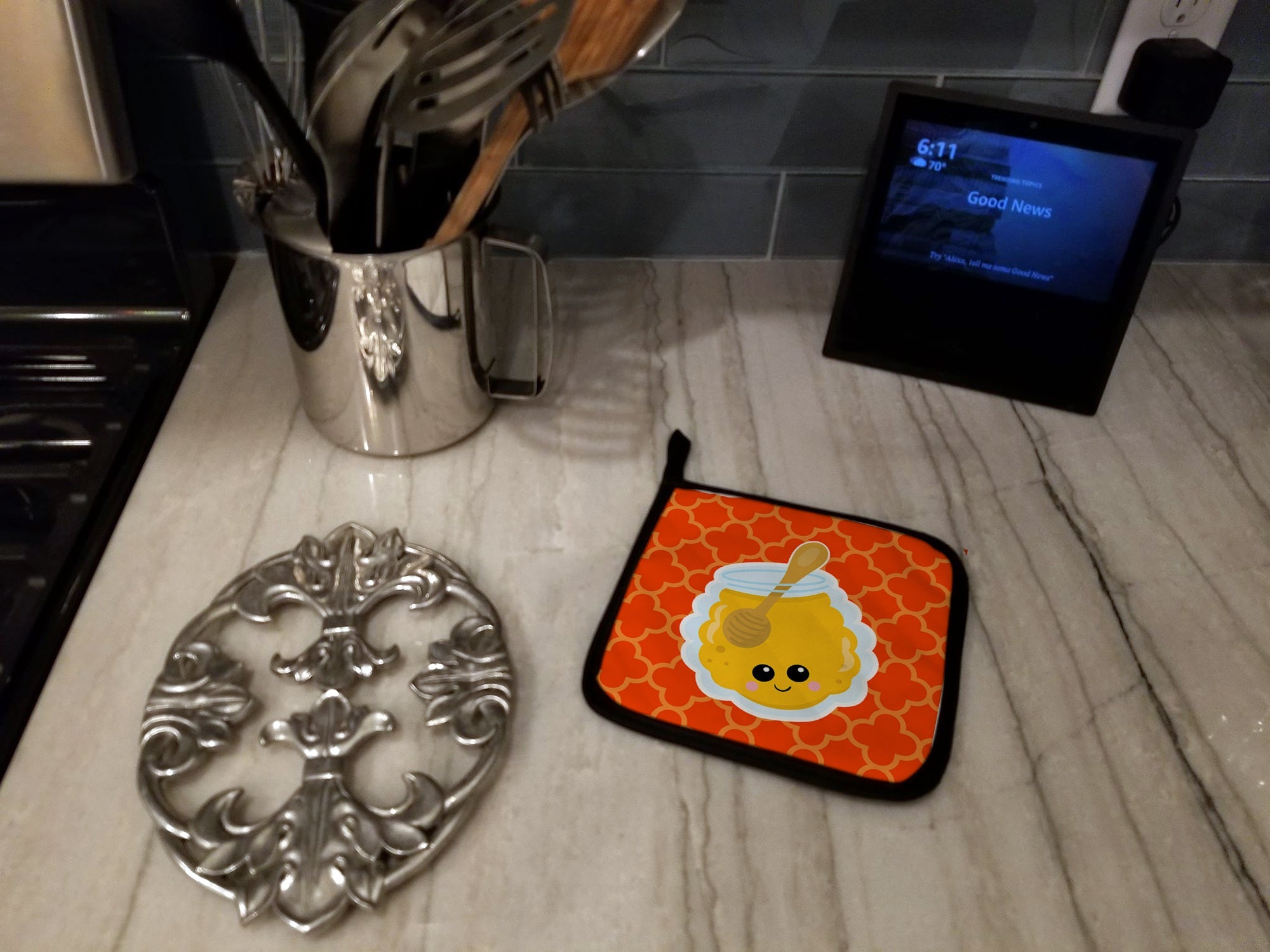 Honey Jar Face Pot Holder Set of 2 Heat Resistant Quilted Hot Pads 7.5 x 7.5 Inch, Insulated Kitchen Trivets for Cooking & Baking
