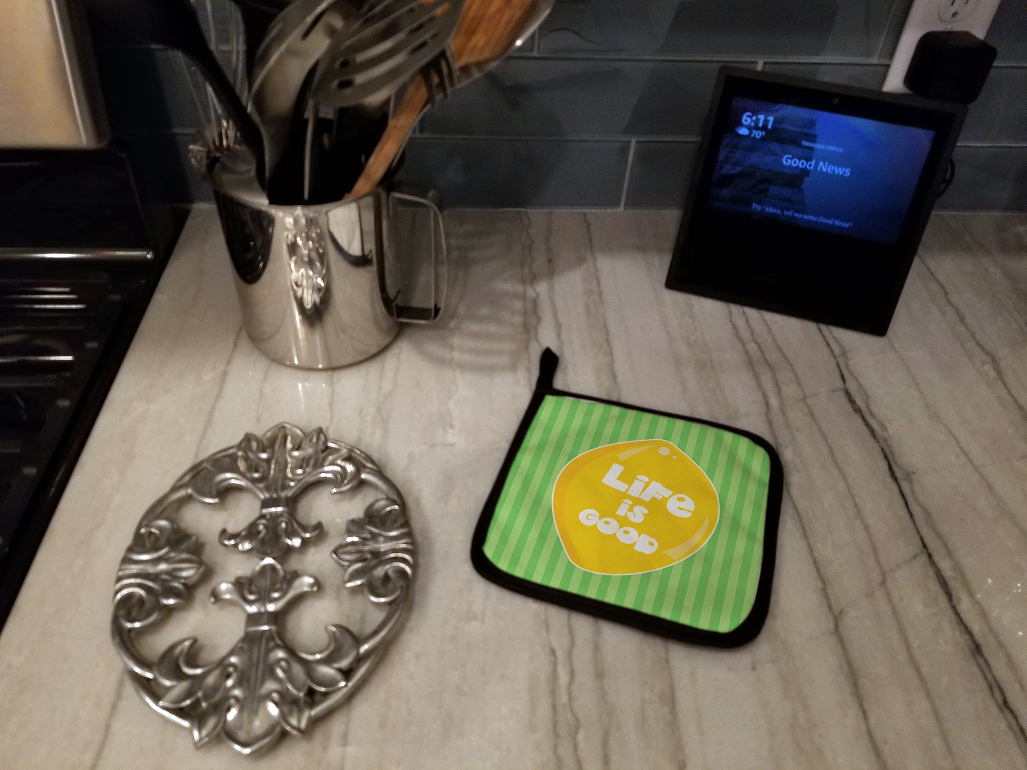 Lemon Life is Good Pot Holder Set of 2 Heat Resistant Quilted Hot Pads 7.5 x 7.5 Inch, Insulated Kitchen Trivets for Cooking & Baking
